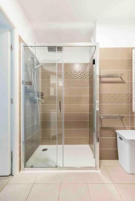 Logement Moderne Luxueux Parking Ac Cote De La Mer Nice Eksteriør bilde